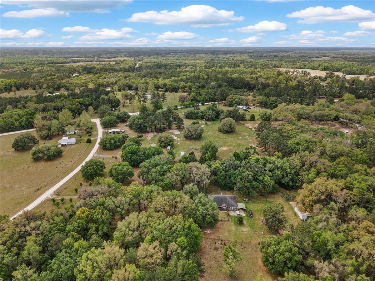 Image 37 of 40 For 187 Loxley Glen