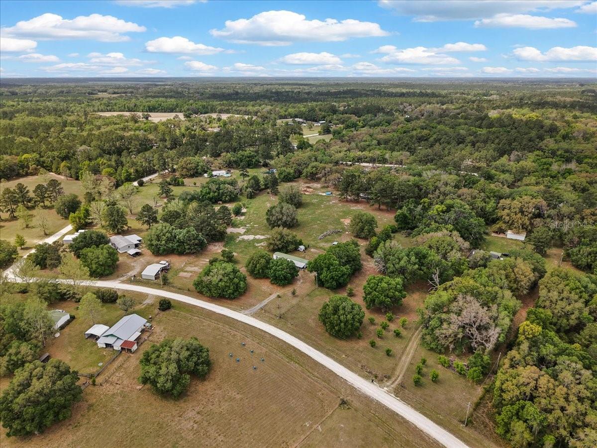 Image 38 of 40 For 187 Loxley Glen