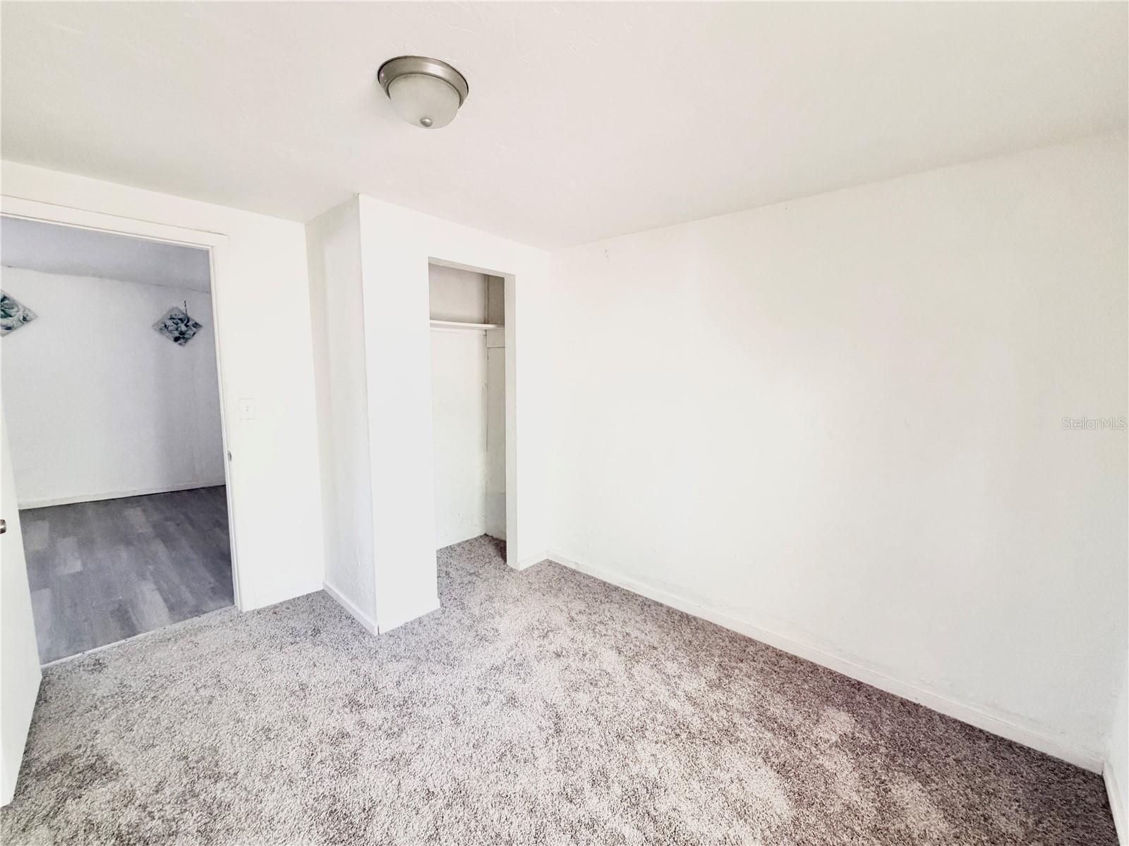 Image 16 of 19 For 21433 Hawthorne Road