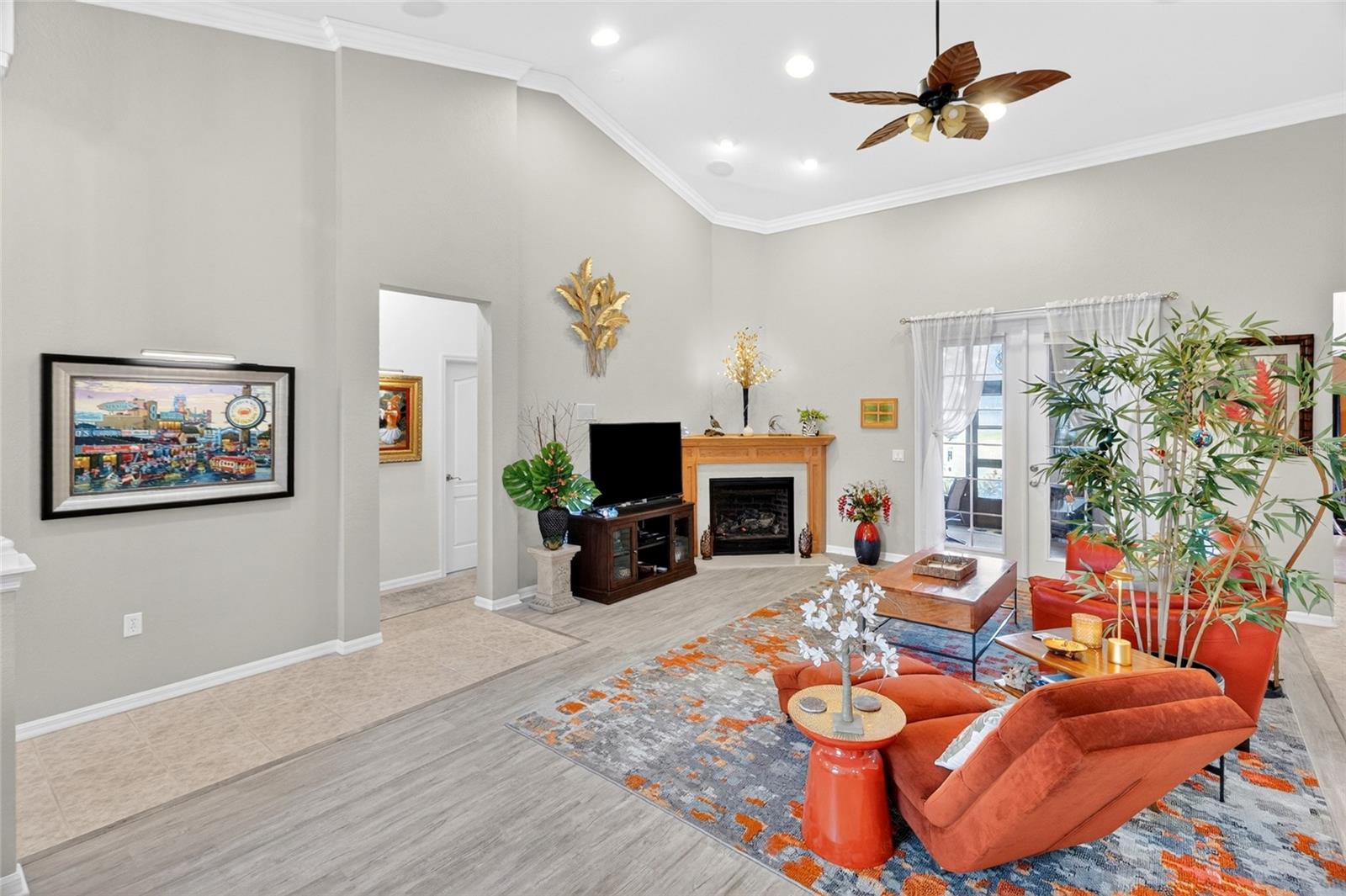 Image 4 of 41 For 19562 84th Place