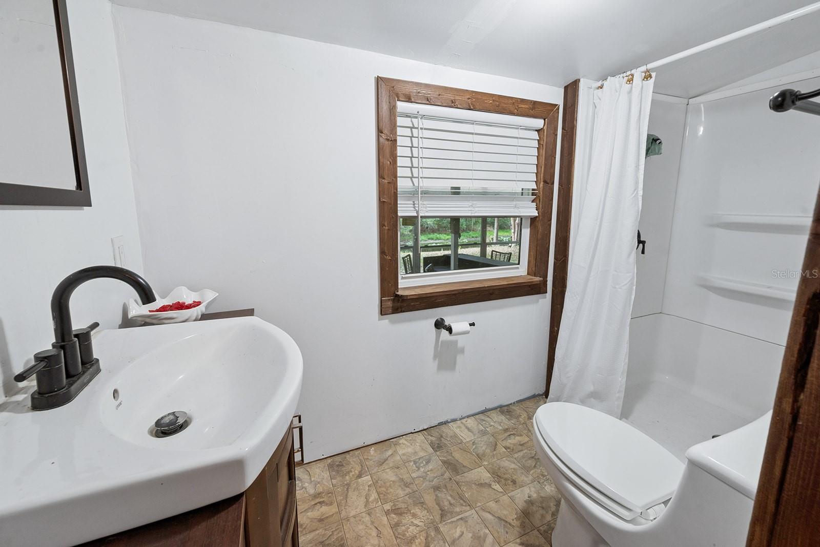 Image 14 of 28 For 6308 Island Road