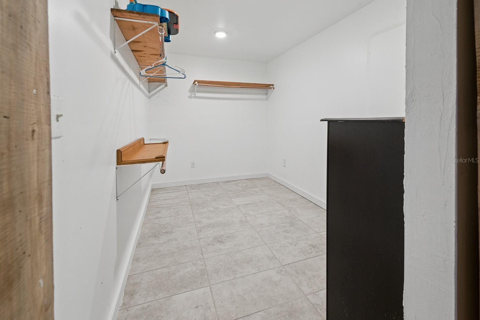 Image 9 of 28 For 6308 Island Road