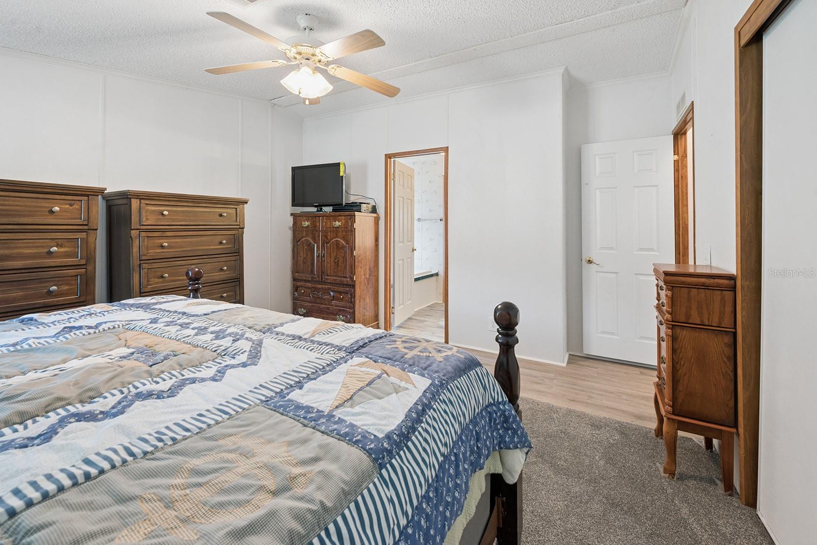 Image 18 of 46 For 11201 49th Terrace