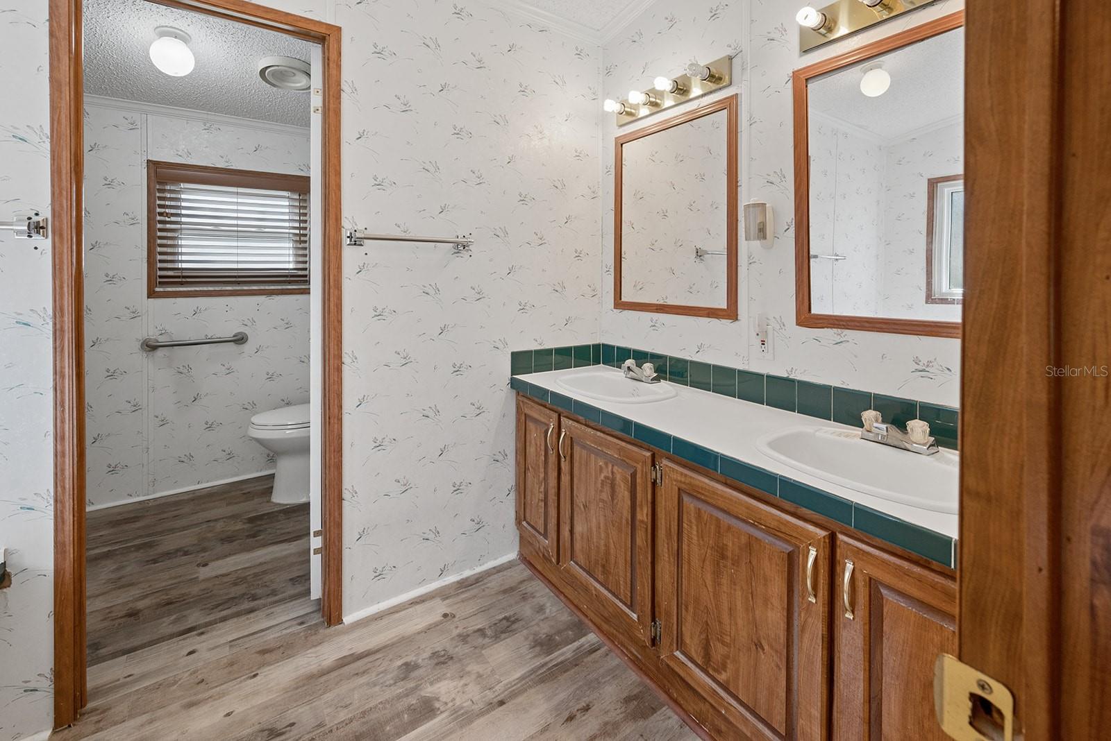 Image 21 of 46 For 11201 49th Terrace