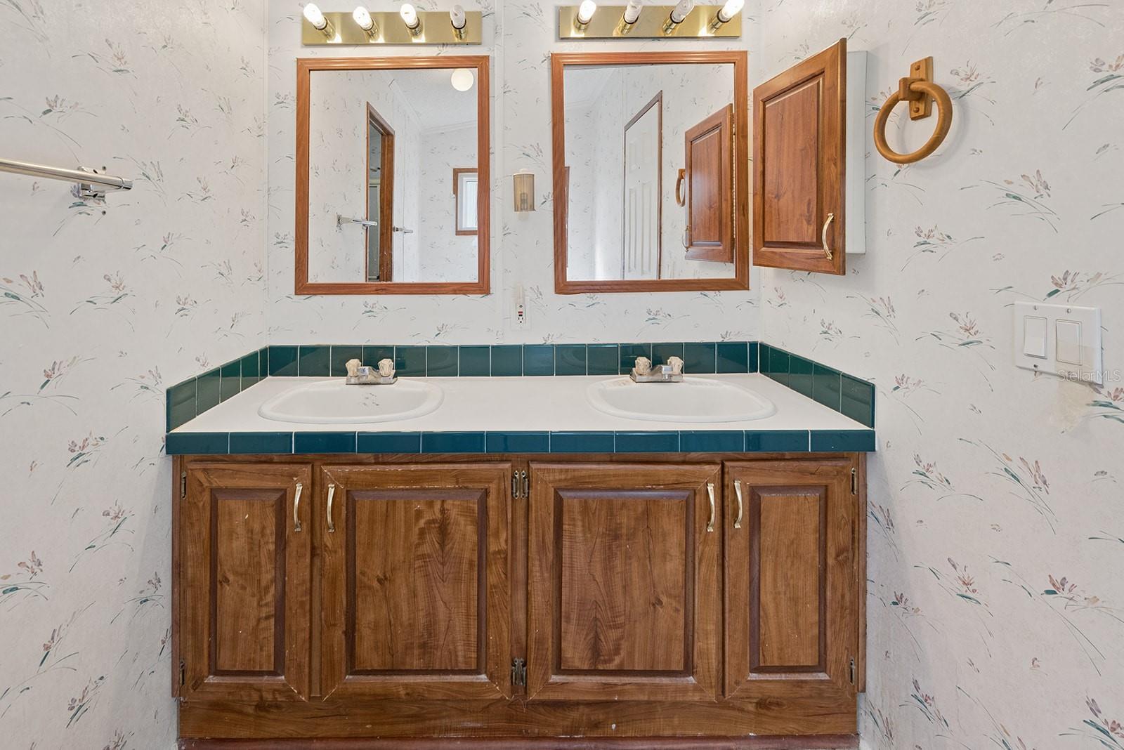 Image 25 of 46 For 11201 49th Terrace