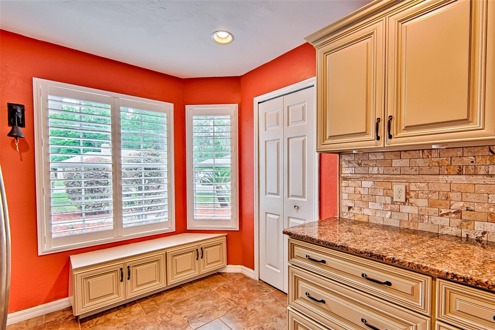 Image 13 of 36 For 533 39th Drive