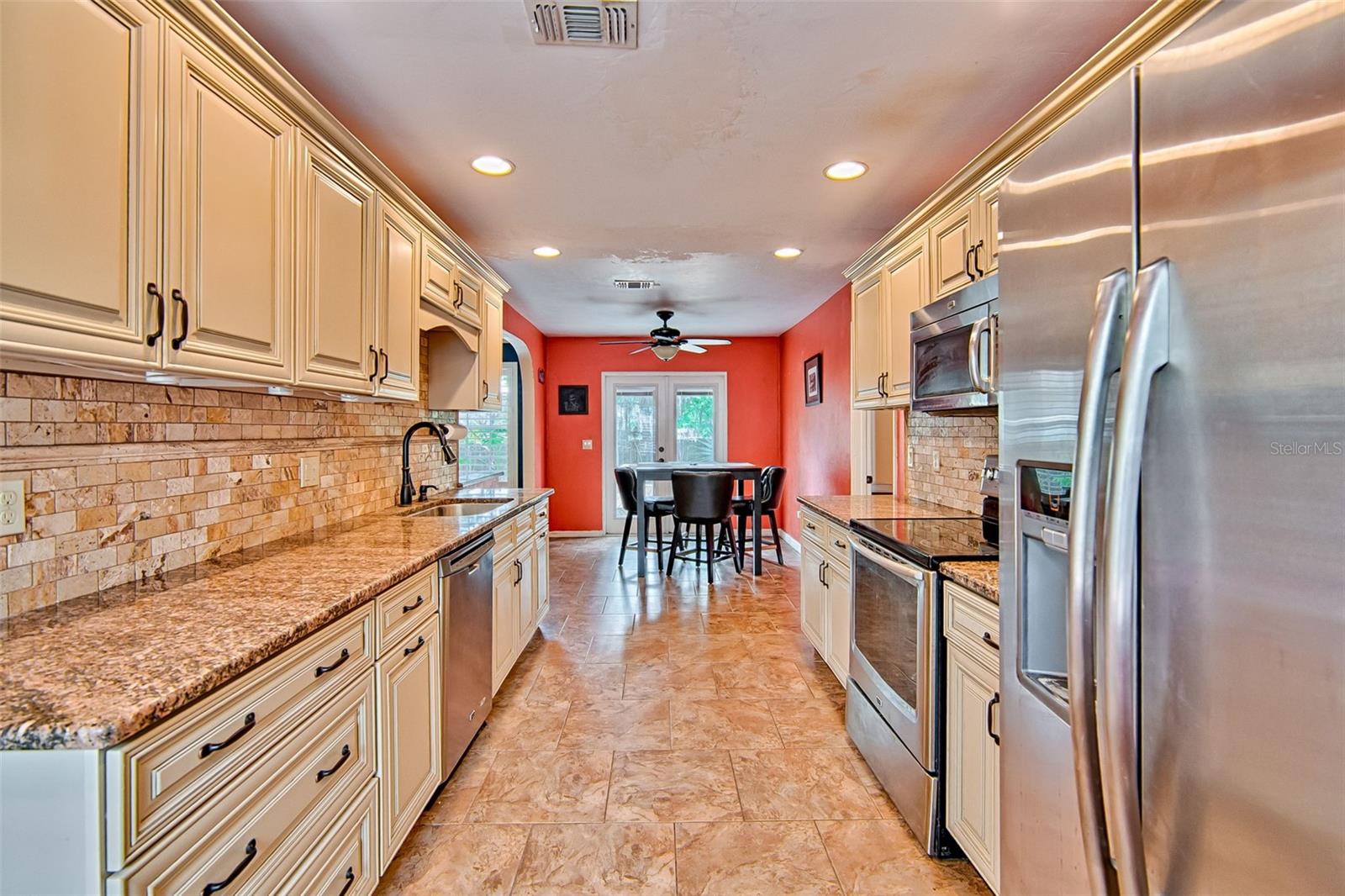 Image 14 of 36 For 533 39th Drive