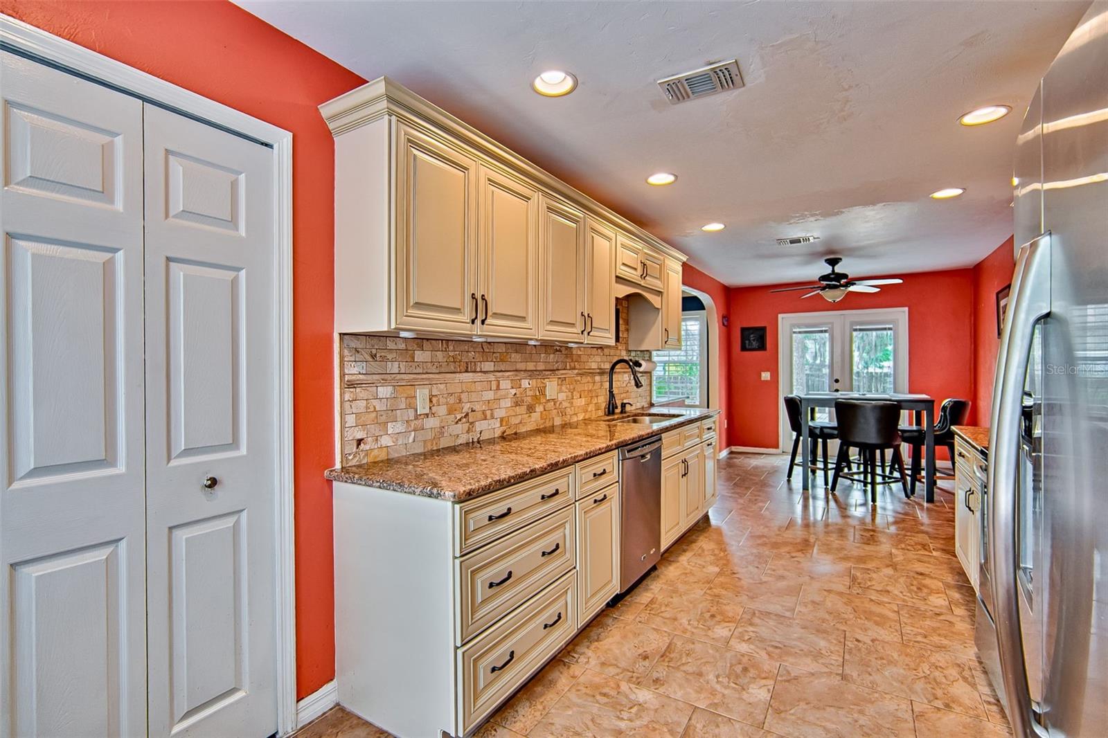 Image 15 of 36 For 533 39th Drive