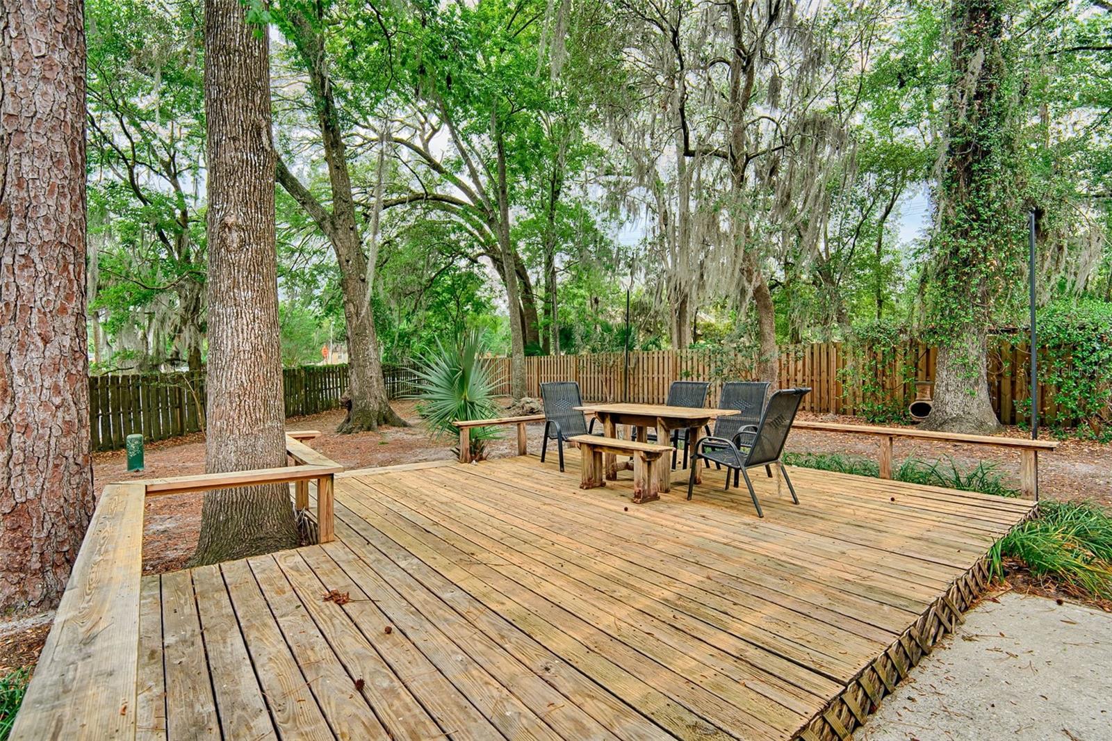 Image 29 of 36 For 533 39th Drive