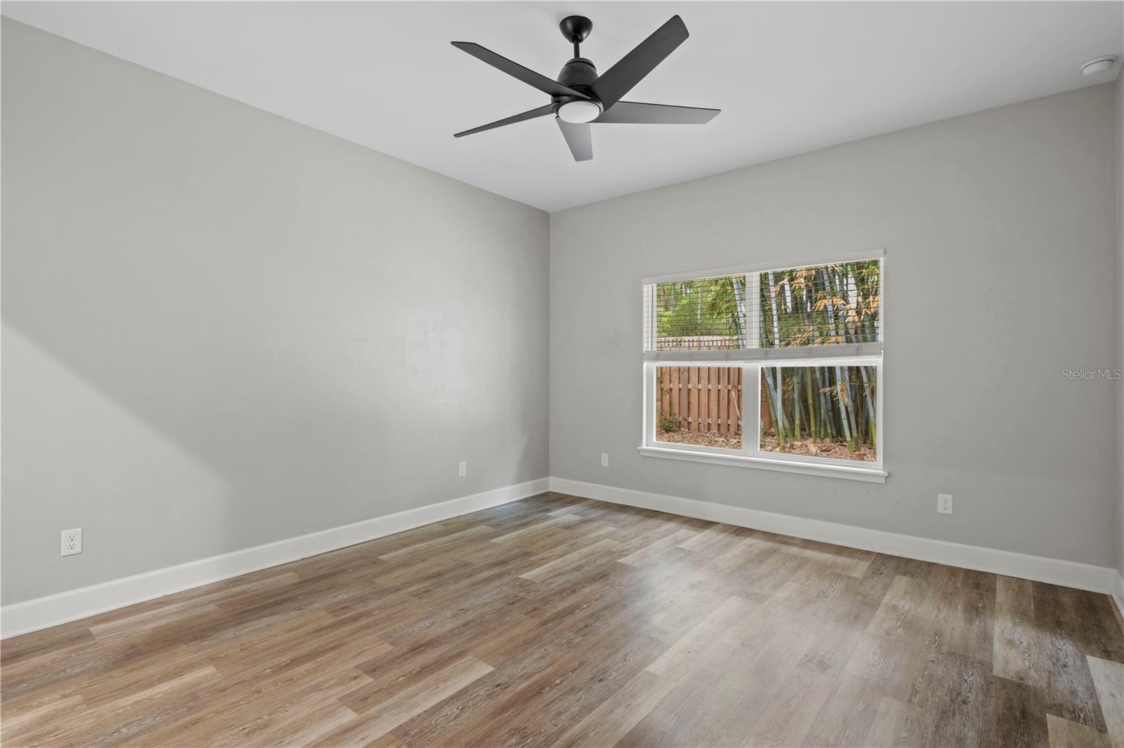 Image 14 of 19 For 25726 19th Avenue