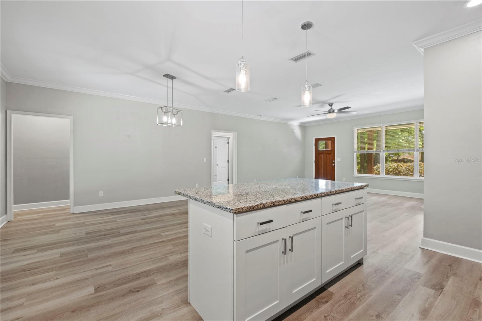 Image 5 of 19 For 25726 19th Avenue