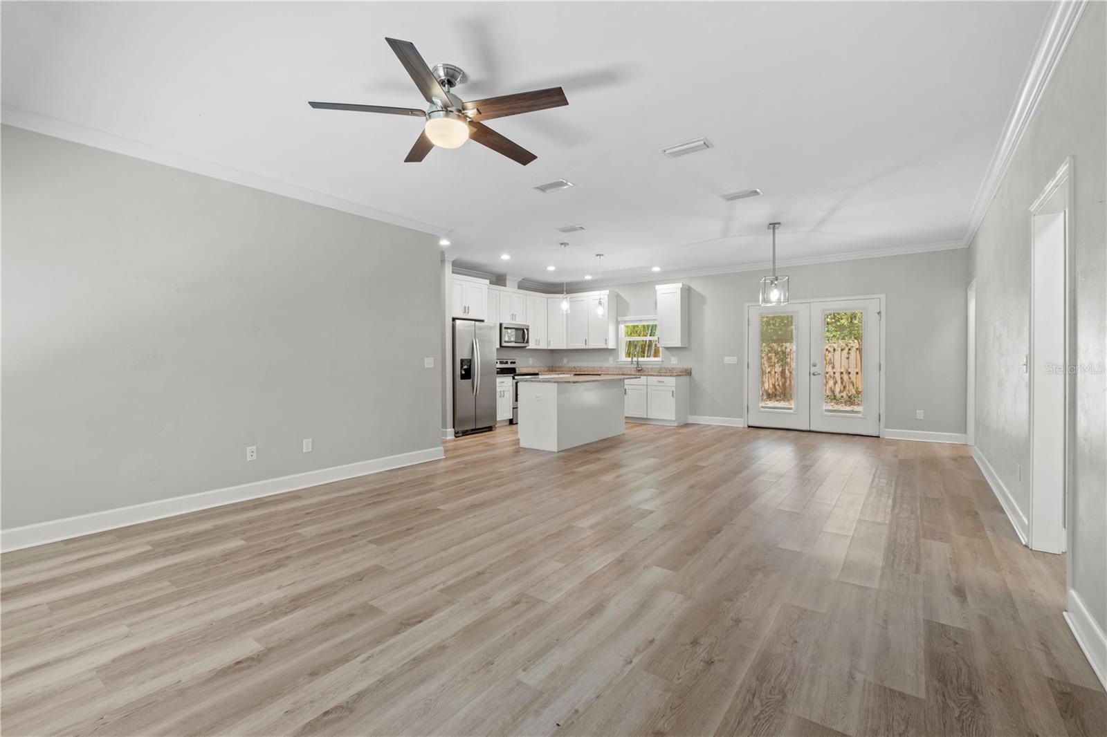 Image 6 of 19 For 25726 19th Avenue