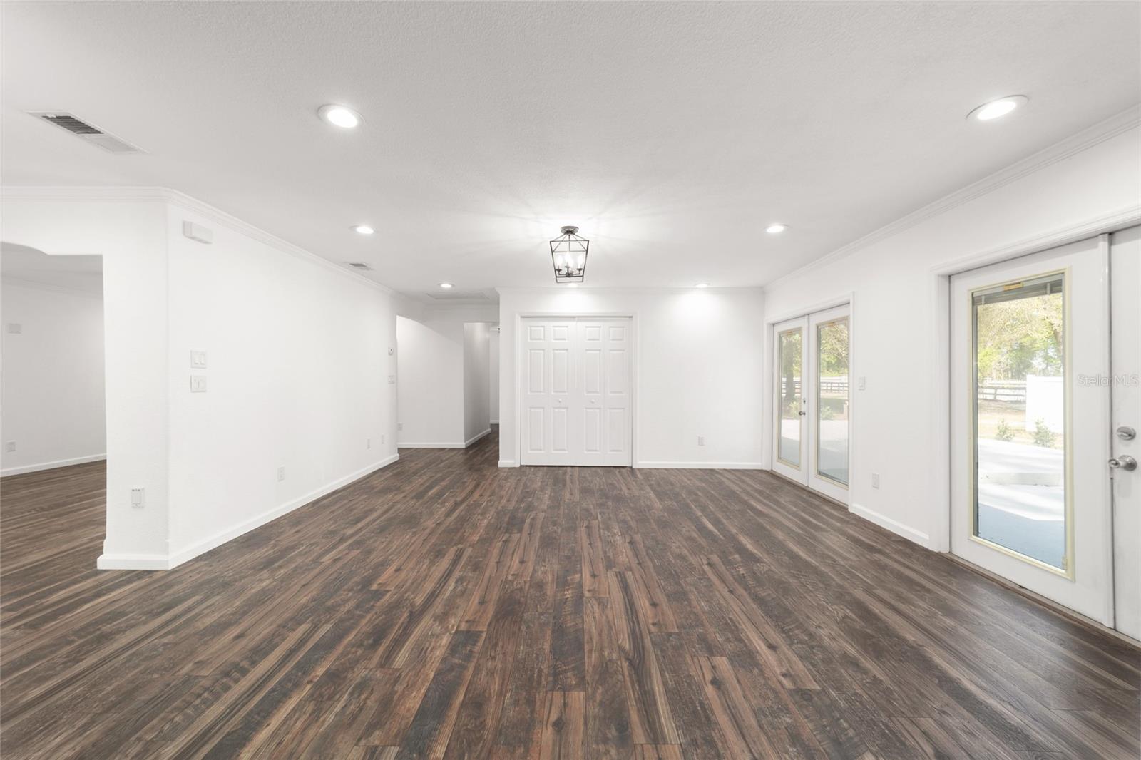 Image 16 of 42 For 5721 31st Street