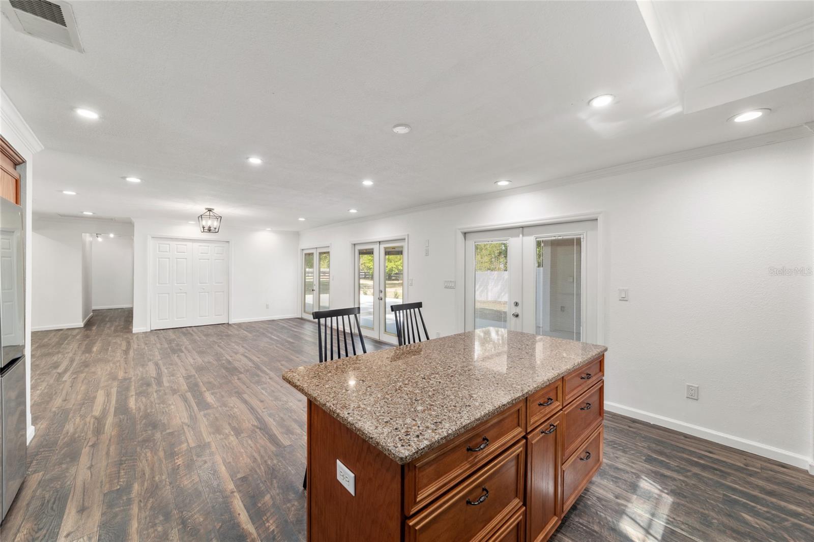 Image 21 of 42 For 5721 31st Street