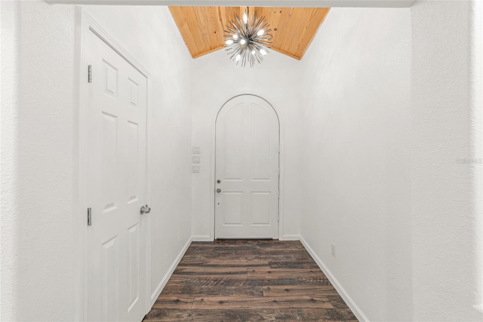 Image 6 of 42 For 5721 31st Street