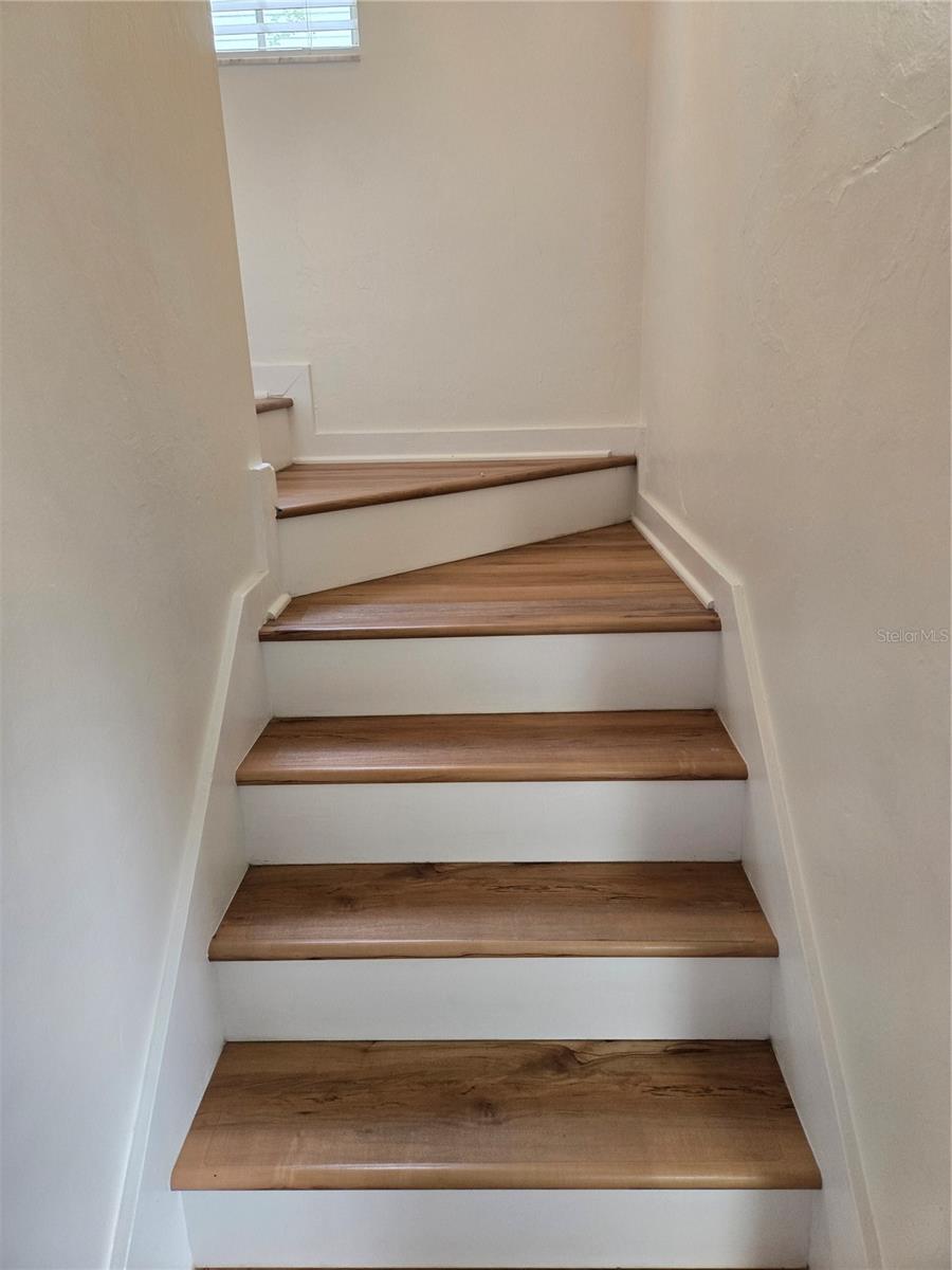 Image 22 of 44 For 2344 73rd Terrace