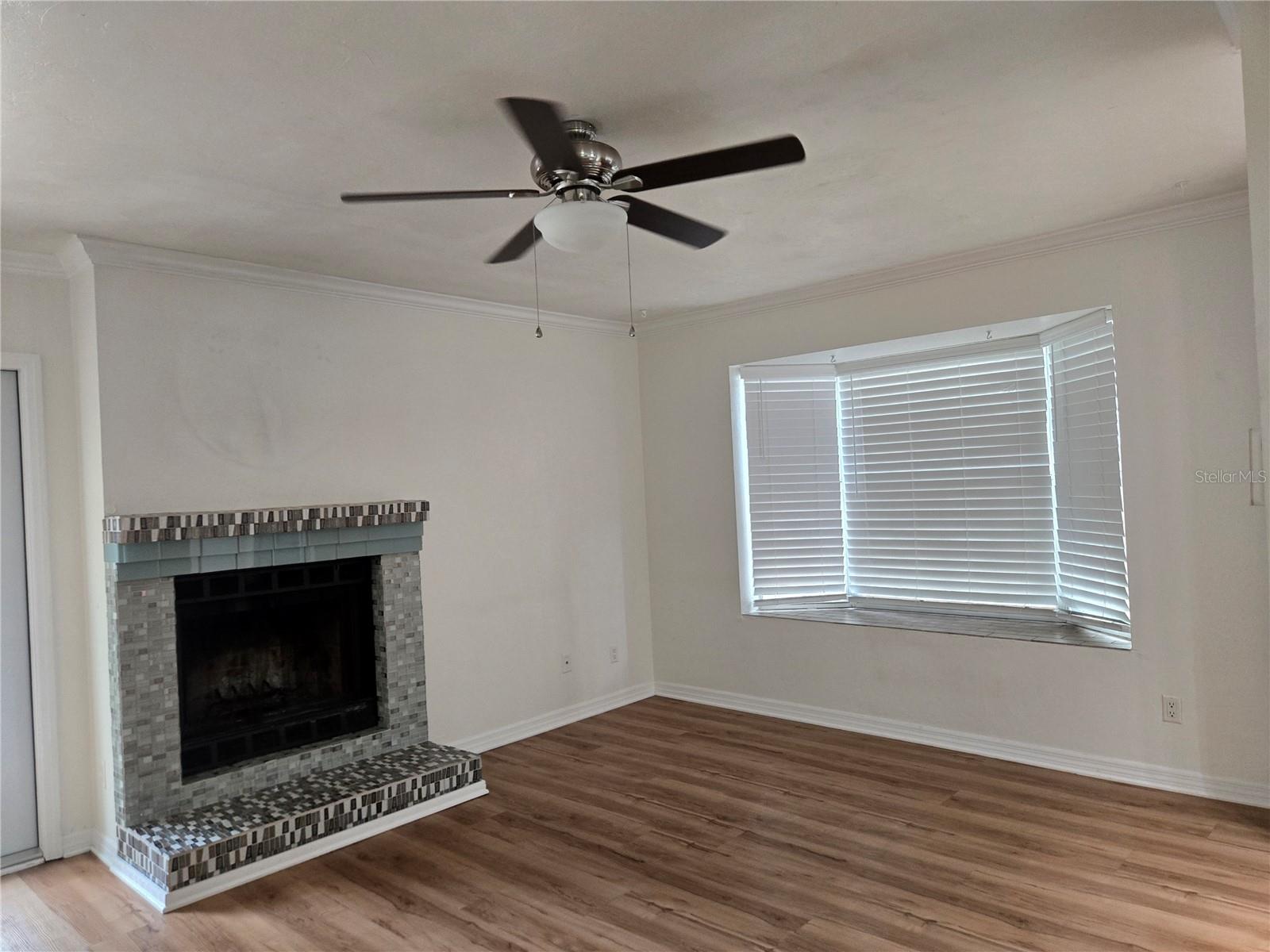 Image 4 of 44 For 2344 73rd Terrace