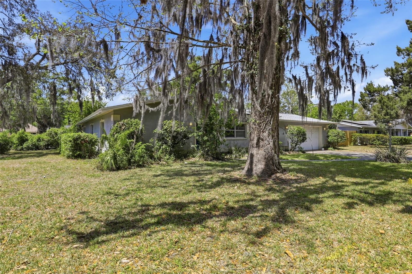 Image 17 of 39 For 4006 36th Terrace