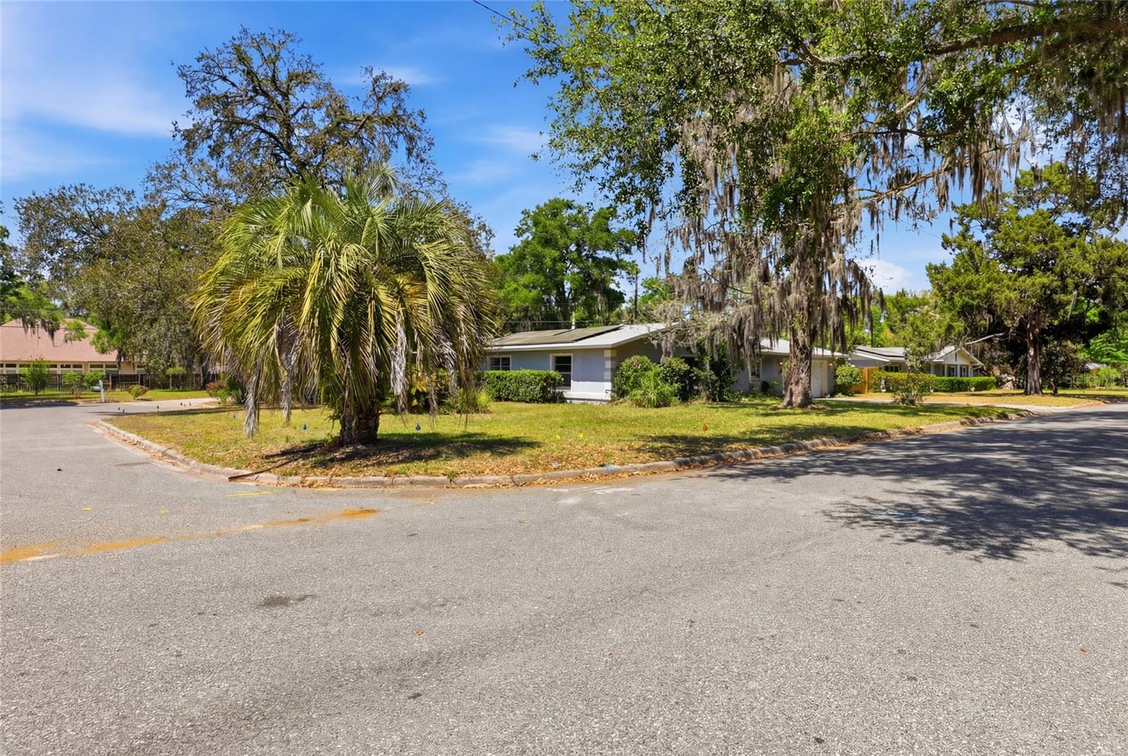 Image 18 of 39 For 4006 36th Terrace