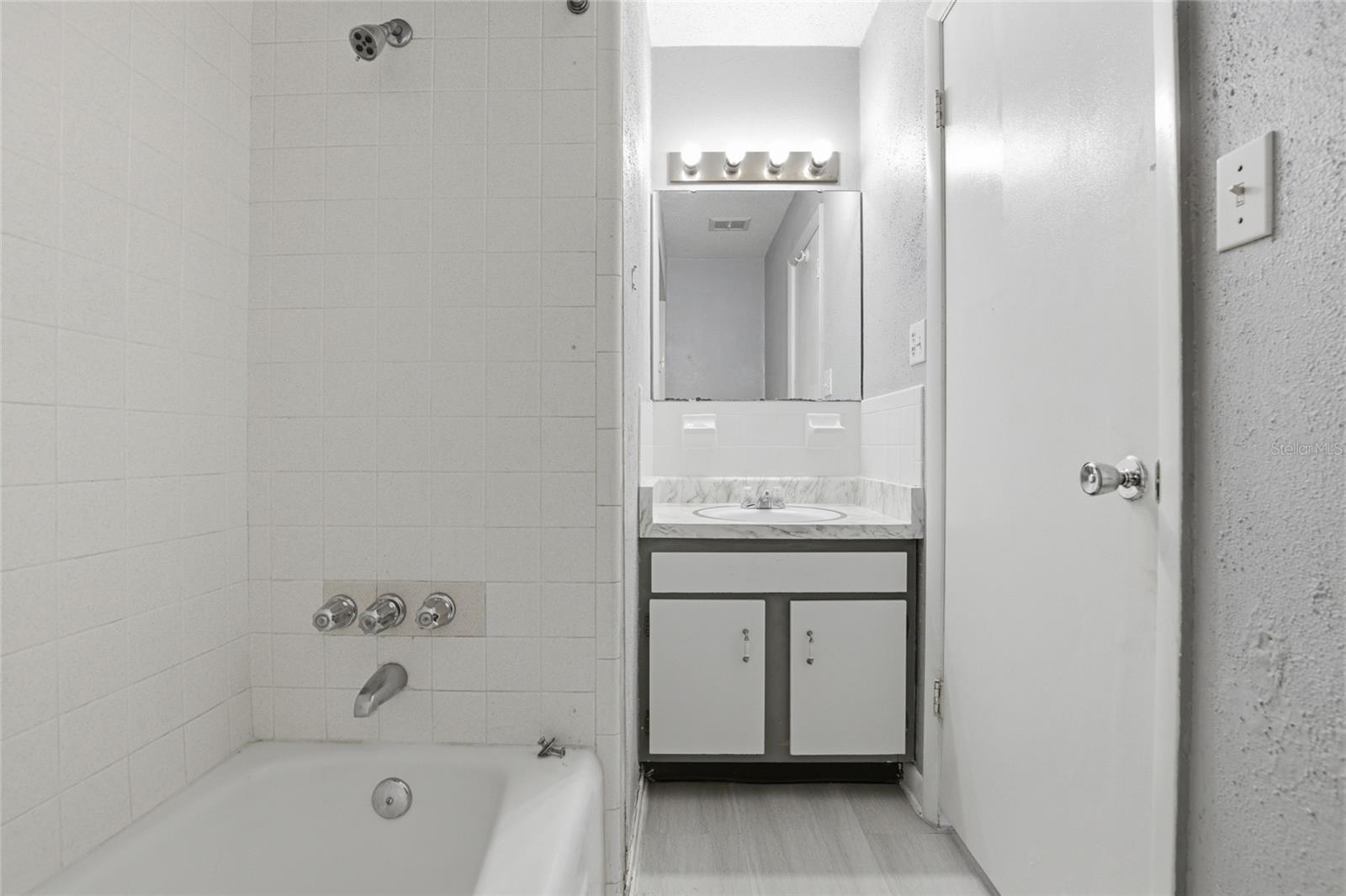 Image 24 of 39 For 4006 36th Terrace