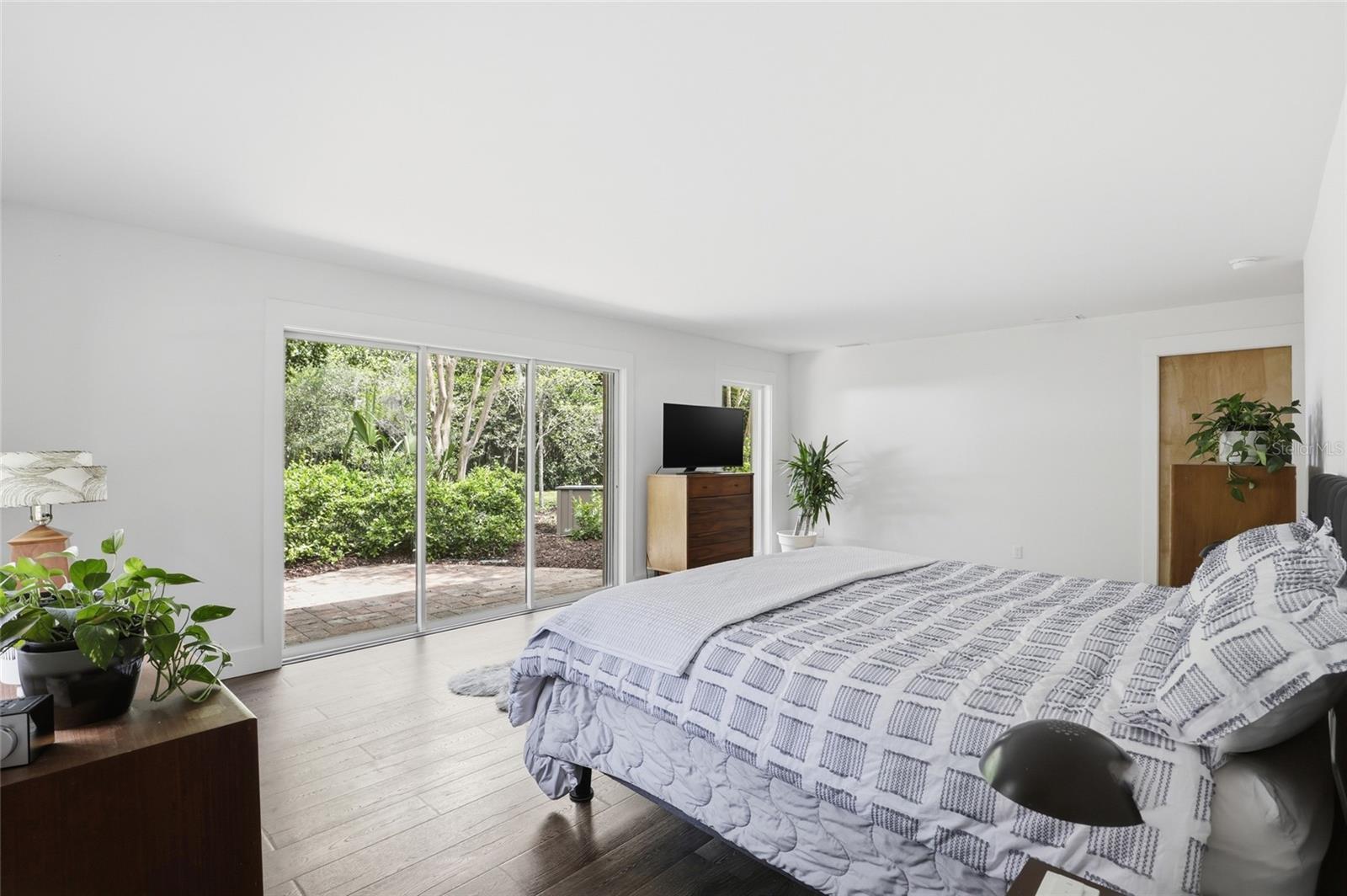 Image 30 of 63 For 1716 12th Road