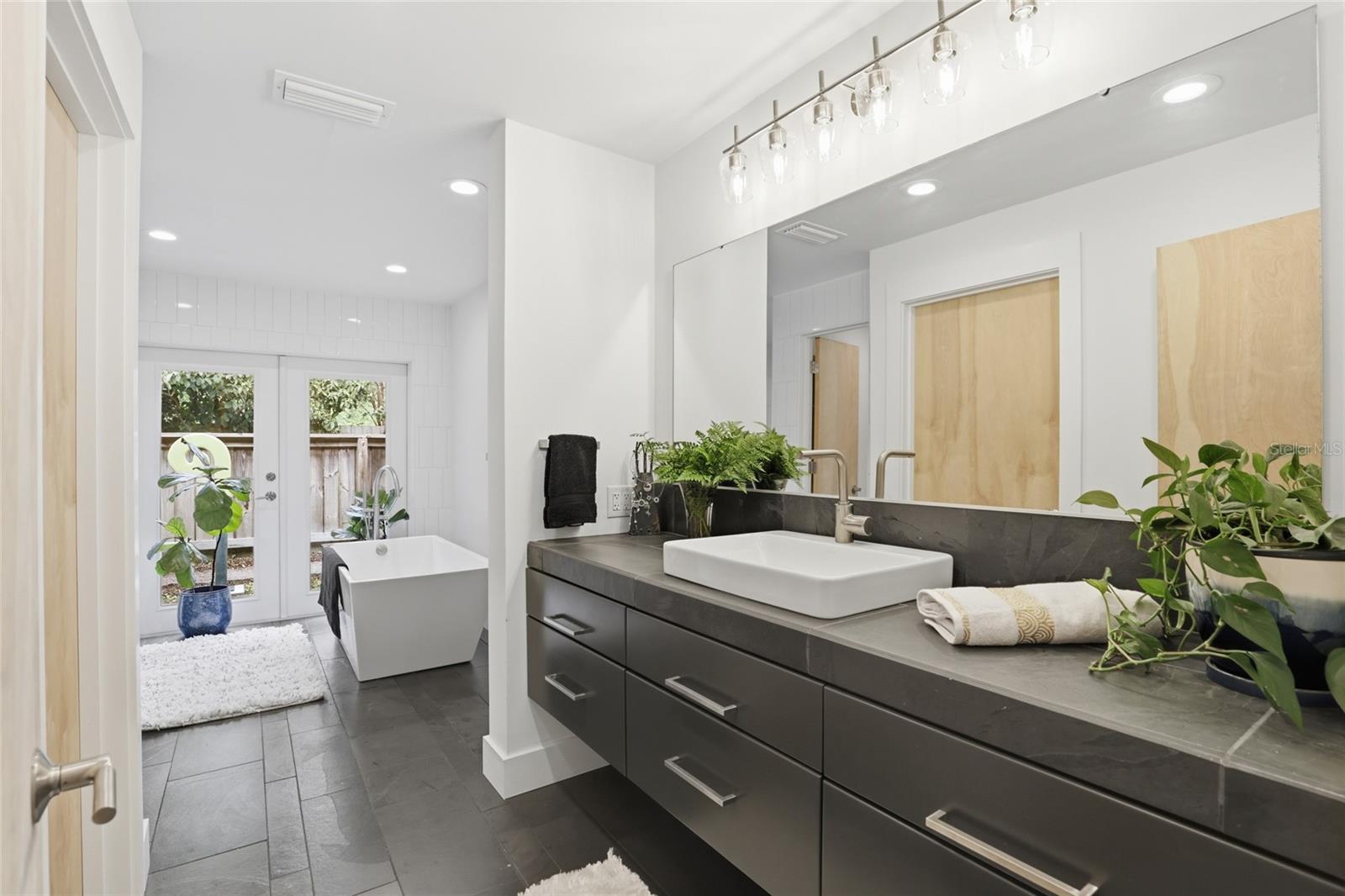 Image 31 of 63 For 1716 12th Road