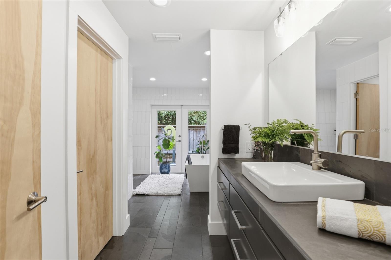 Image 32 of 63 For 1716 12th Road