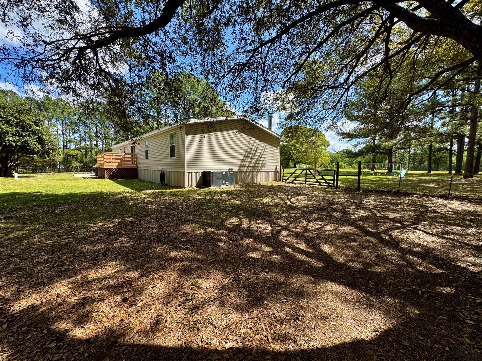 Image 6 of 35 For 7222 205th Terrace