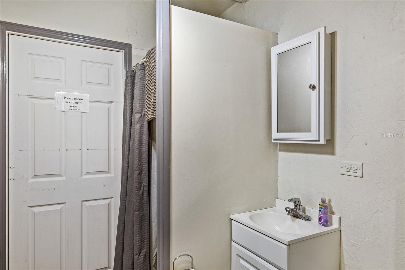 Image 22 of 42 For 1203 12th Avenue