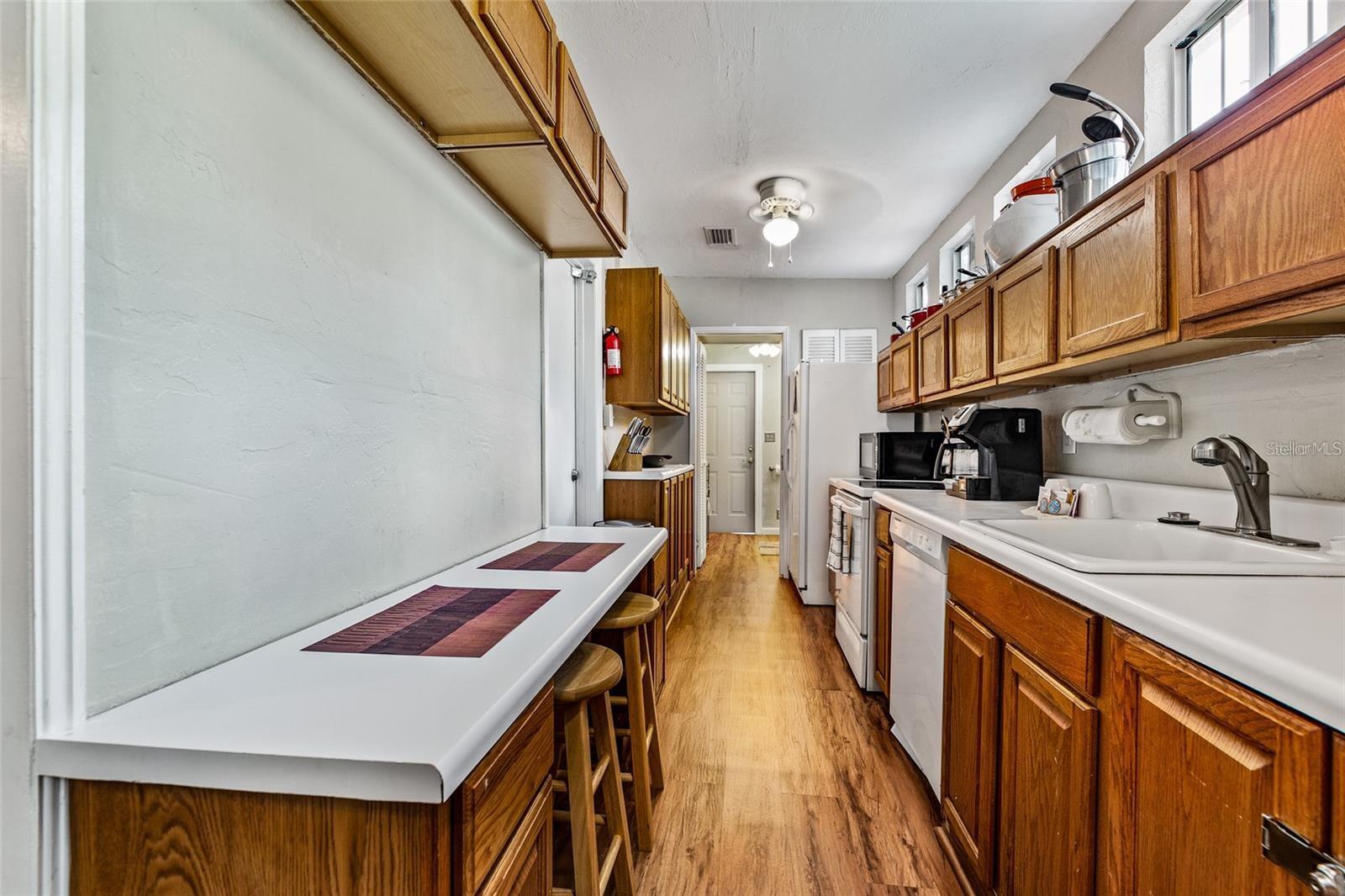 Image 7 of 42 For 1203 12th Avenue