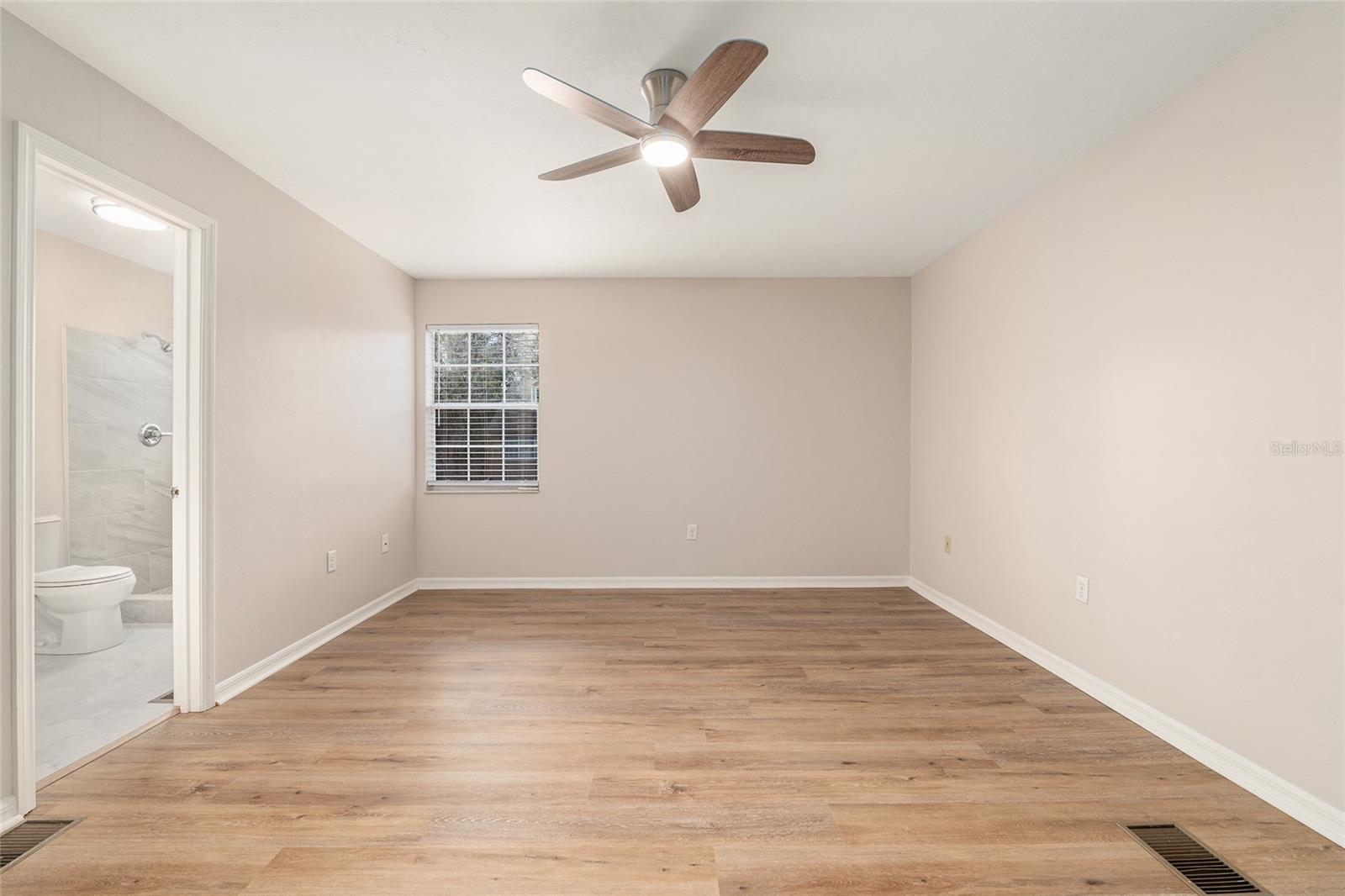 Image 27 of 40 For 9755 52nd Road