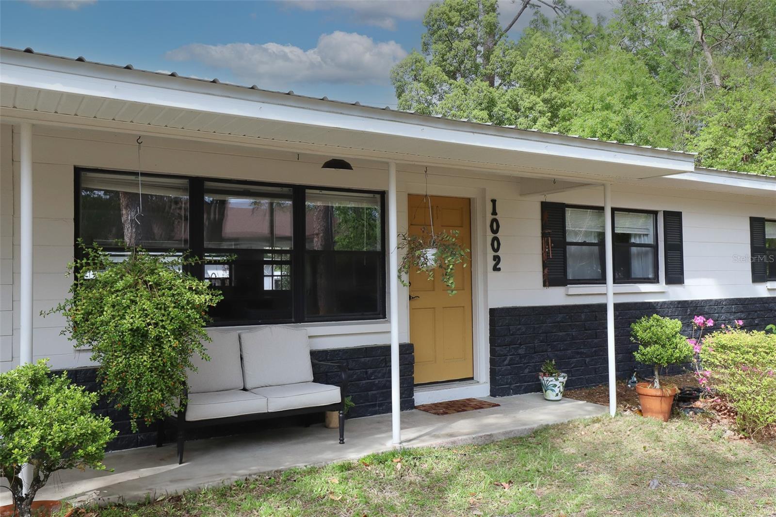 Image 10 of 38 For 1002 19th Place