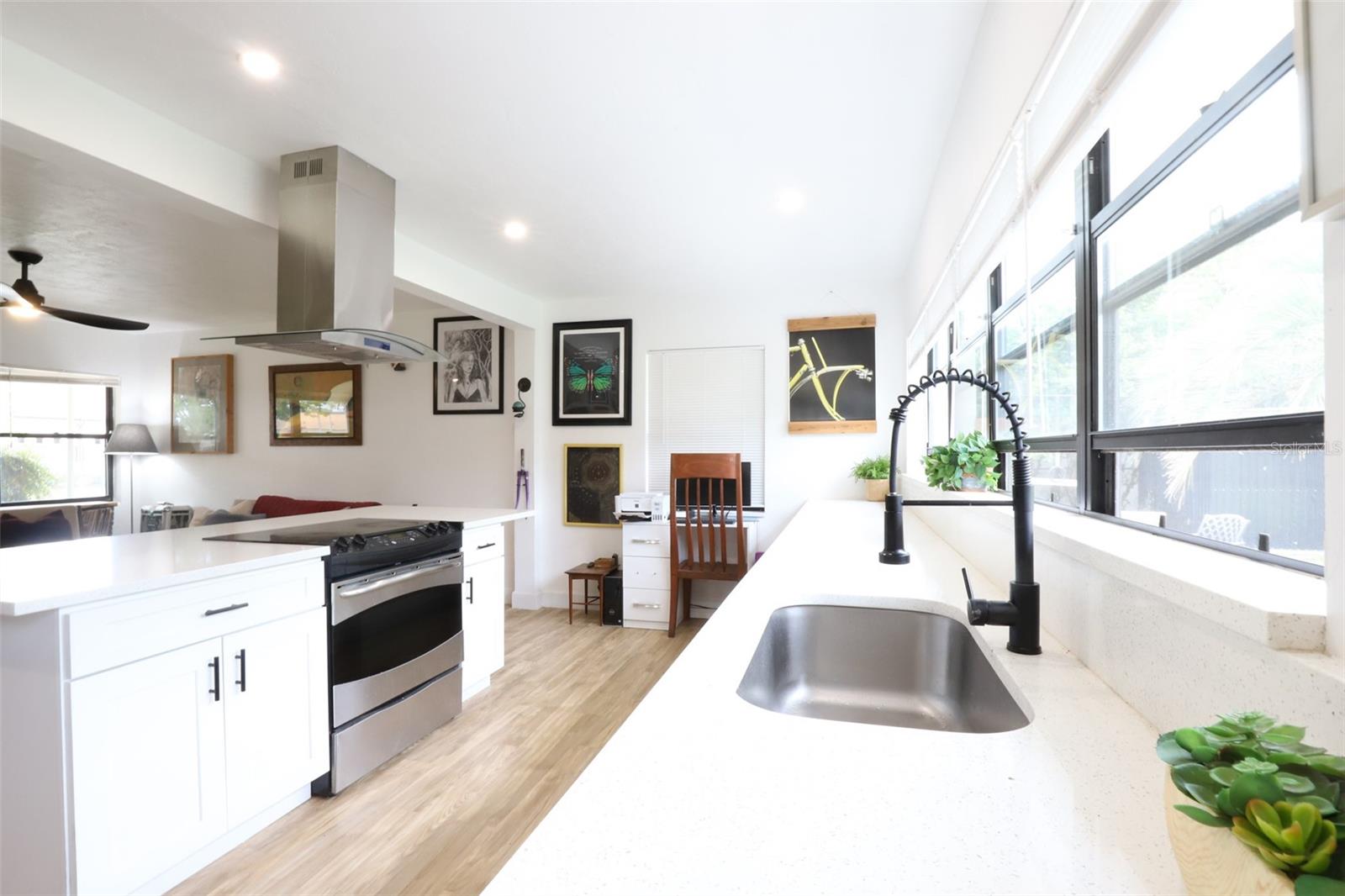 Image 11 of 38 For 1002 19th Place