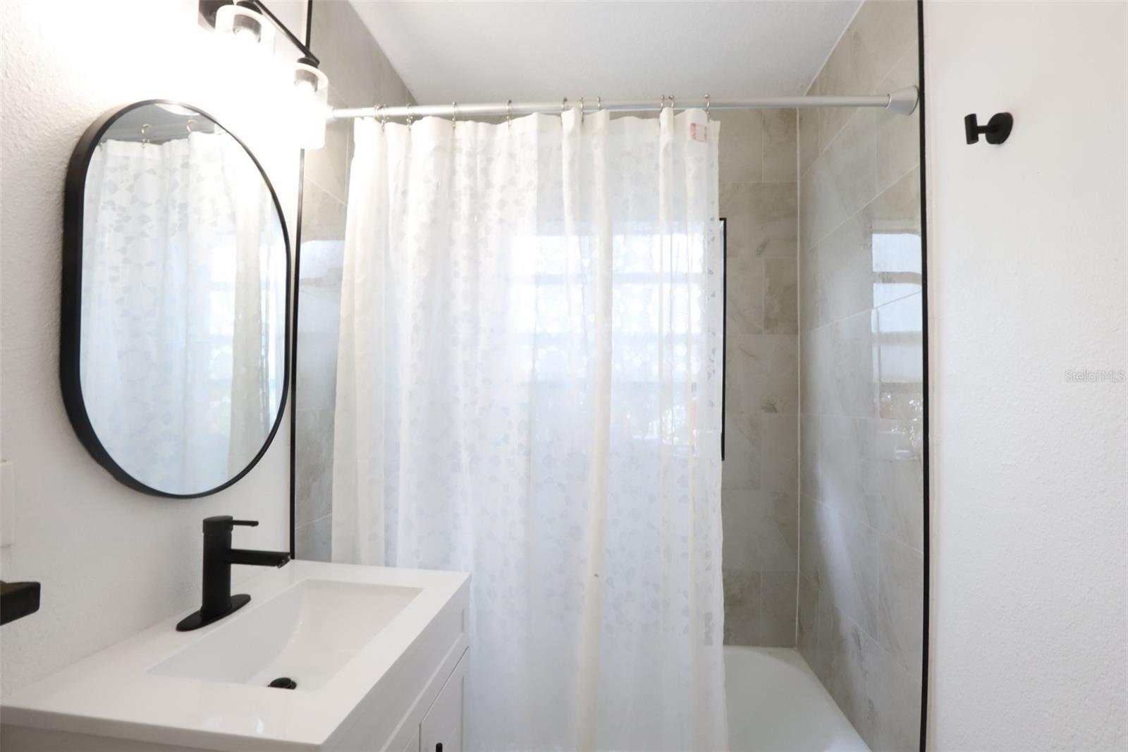 Image 23 of 38 For 1002 19th Place