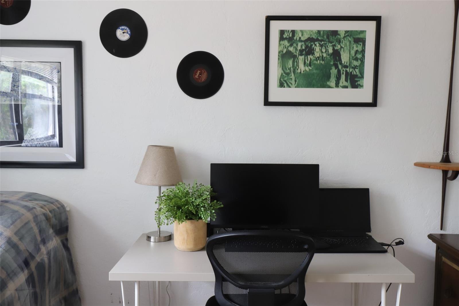 Image 34 of 38 For 1002 19th Place