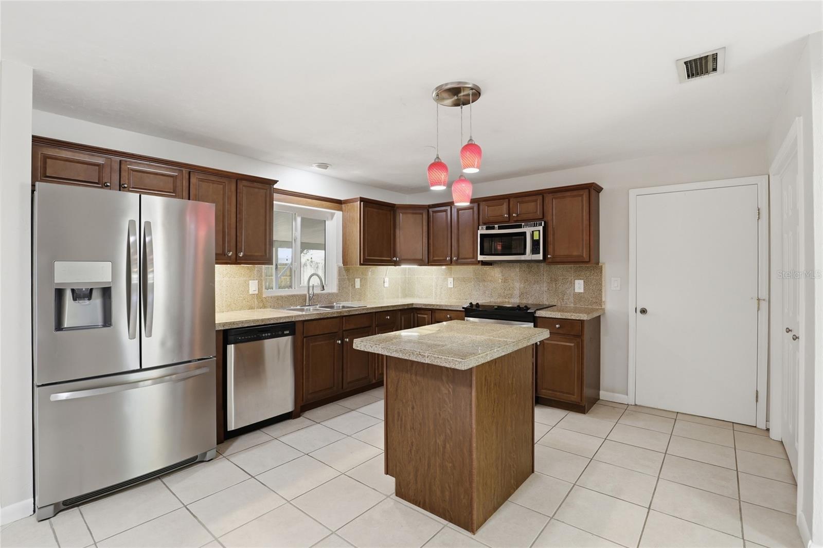 Image 11 of 34 For 3623 46th Place