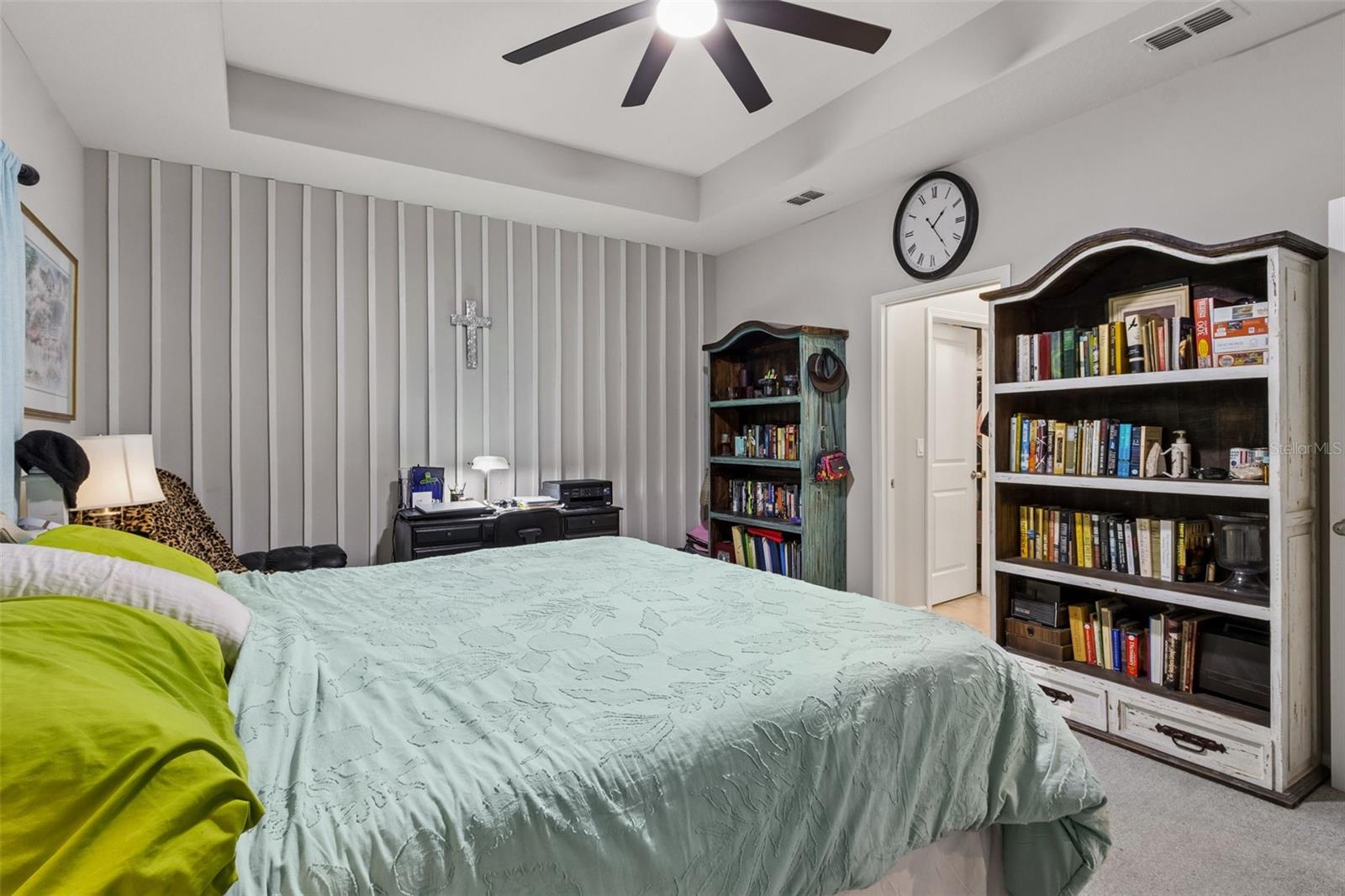 Listing photo id 21 for 250 Daydream Avenue