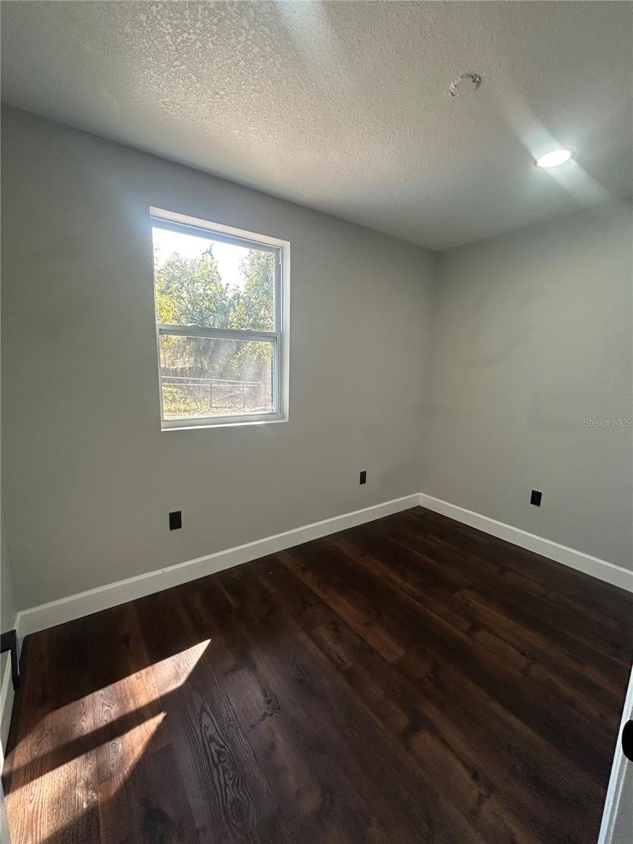 Image 9 of 15 For 1111 6th Avenue