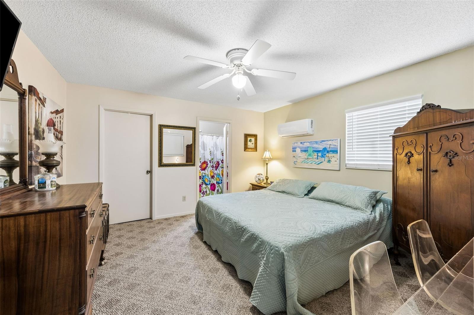 Image 17 of 44 For 110 Shaffer Avenue