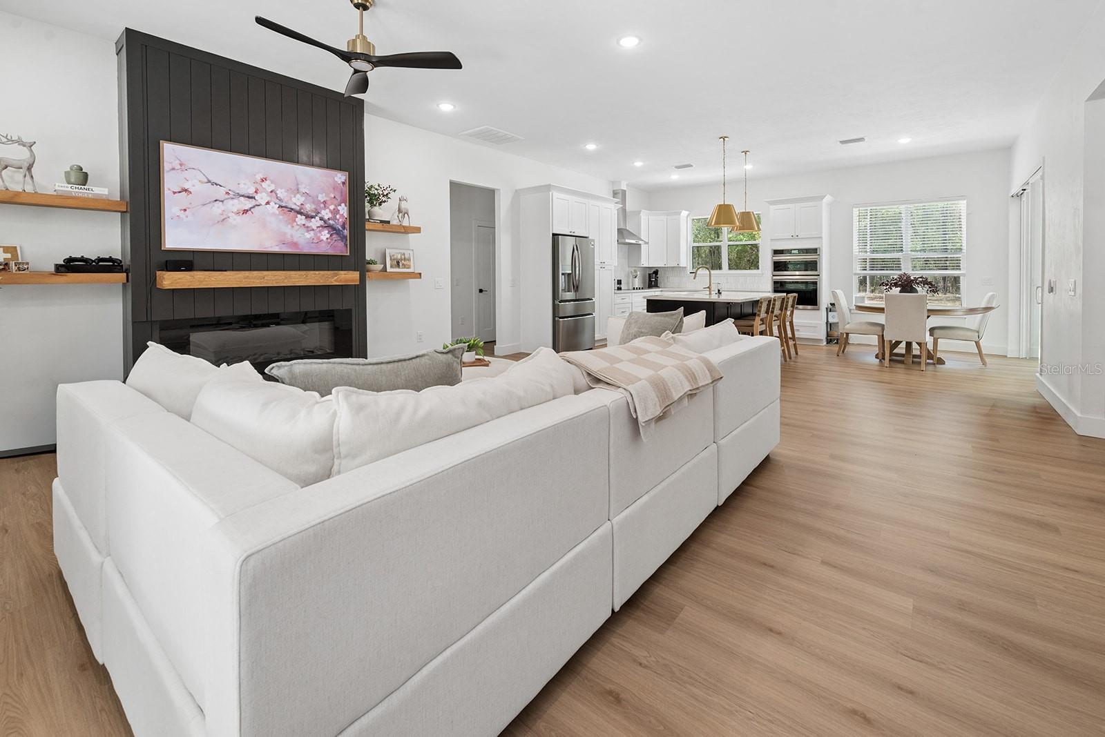 Image 24 of 50 For 456 Bradenton Way