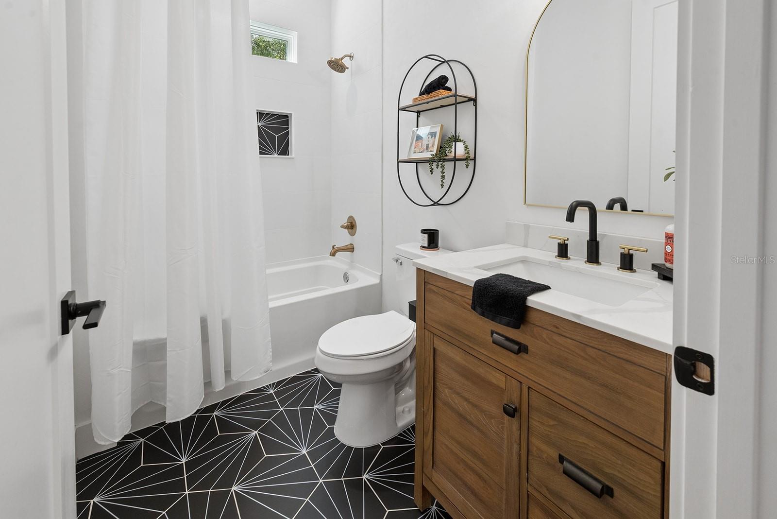 Image 41 of 50 For 456 Bradenton Way