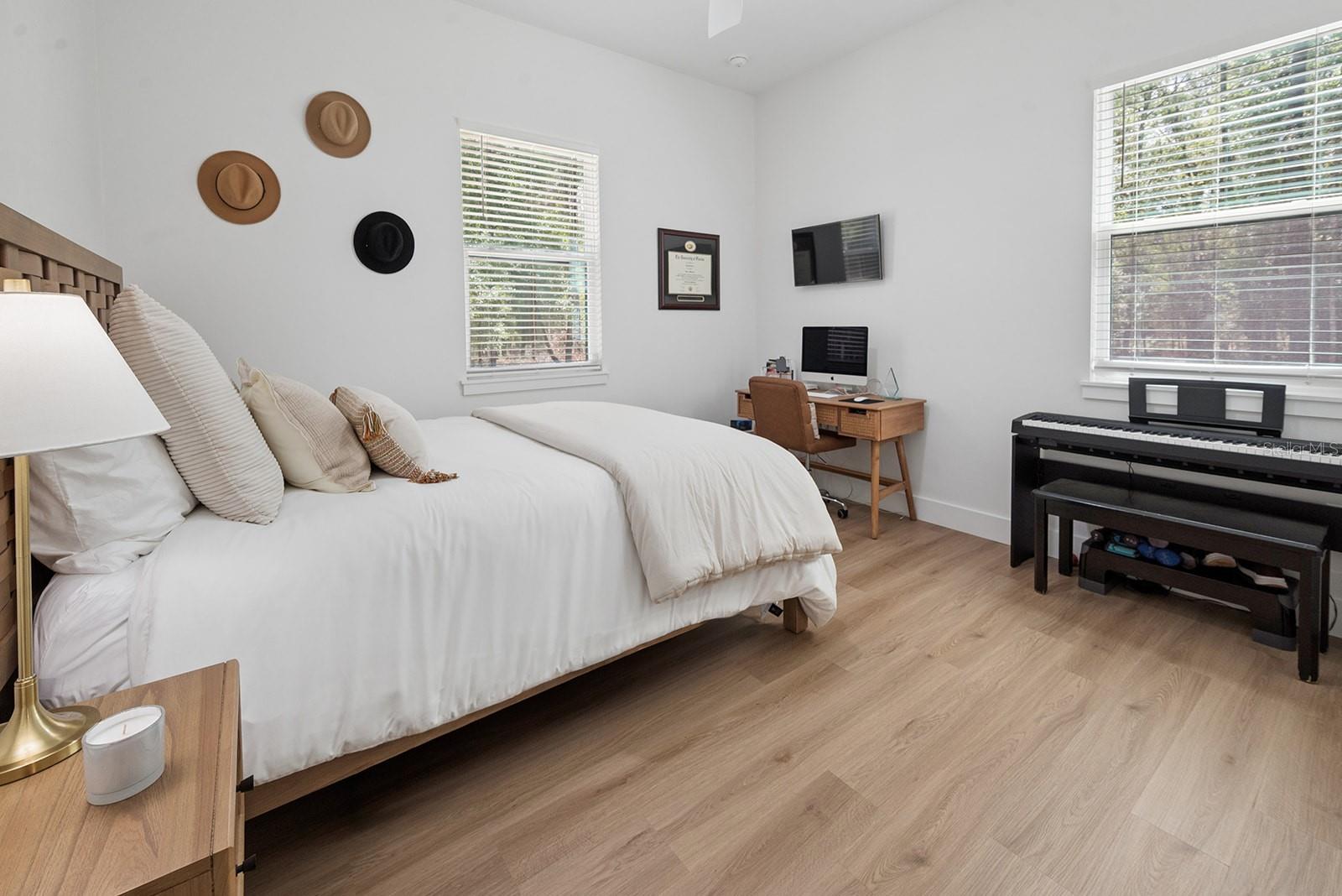 Image 43 of 50 For 456 Bradenton Way