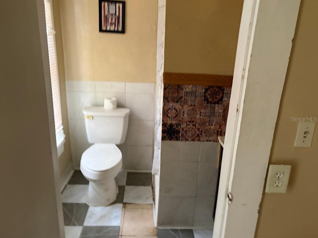 Image 5 of 18 For 31 4th Street