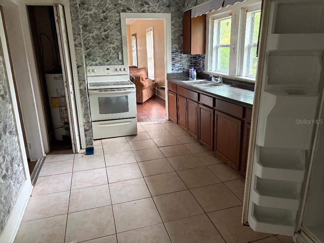 Image 7 of 18 For 31 4th Street