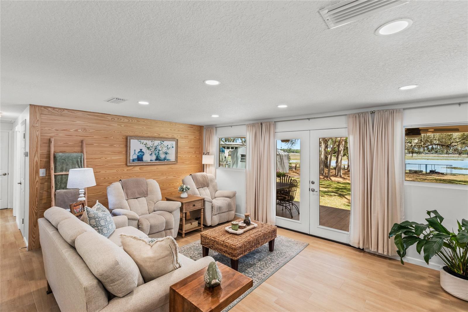 Image 39 of 73 For 5921 County Road 352