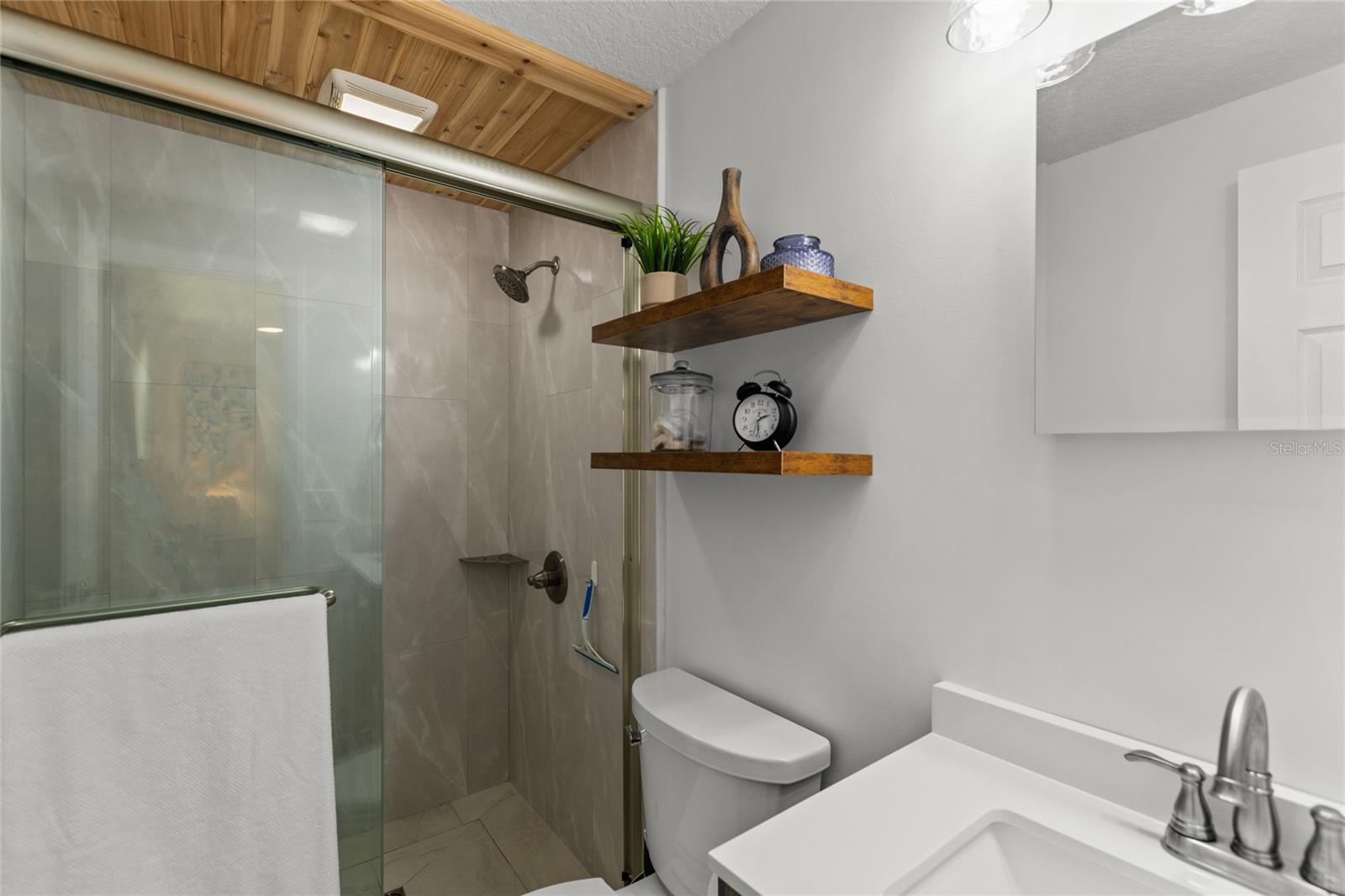 Image 54 of 73 For 5921 County Road 352