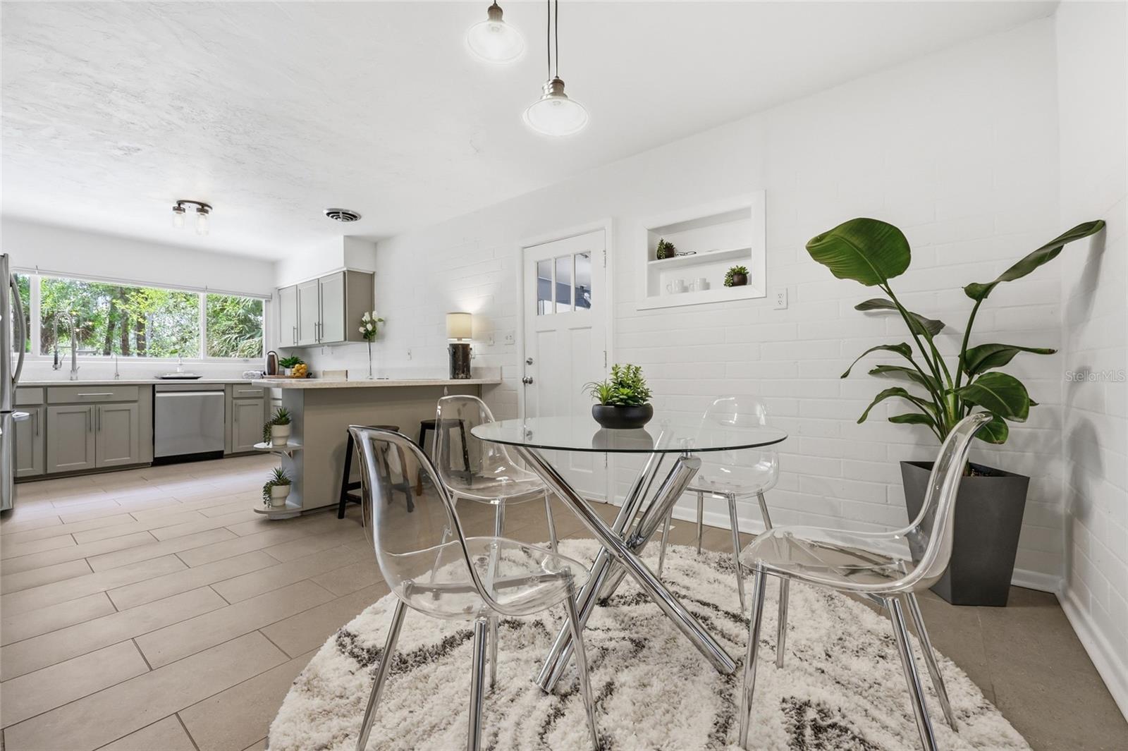 Image 11 of 51 For 616 21st Avenue