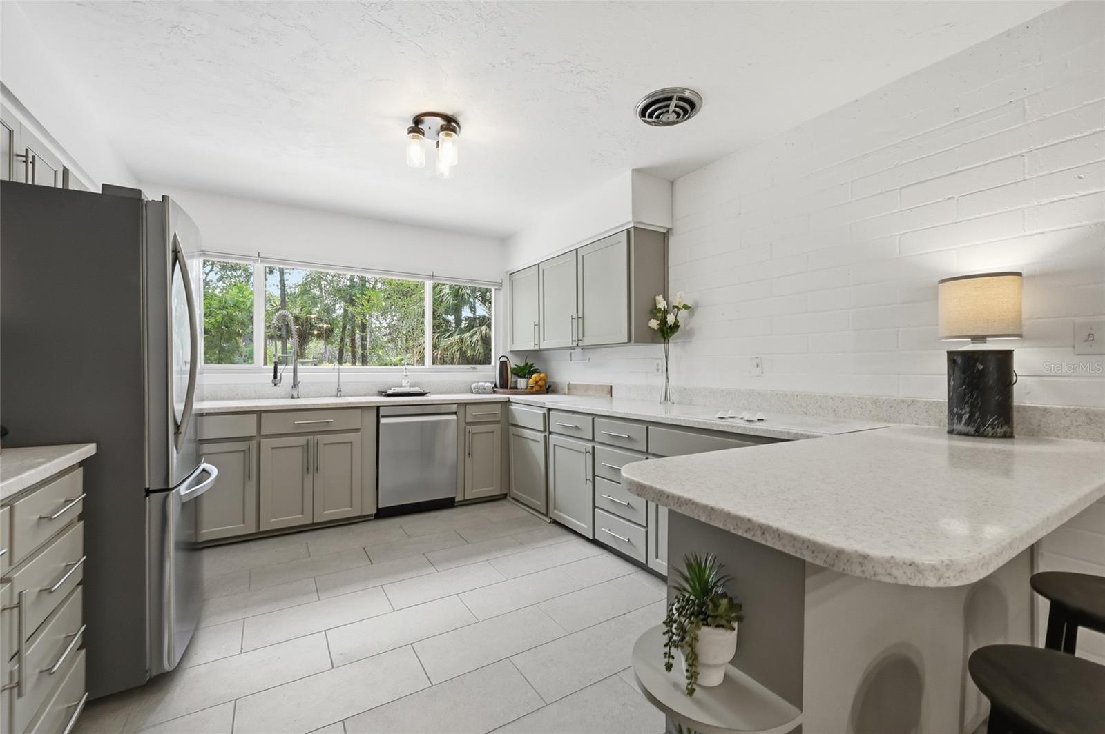 Image 7 of 51 For 616 21st Avenue