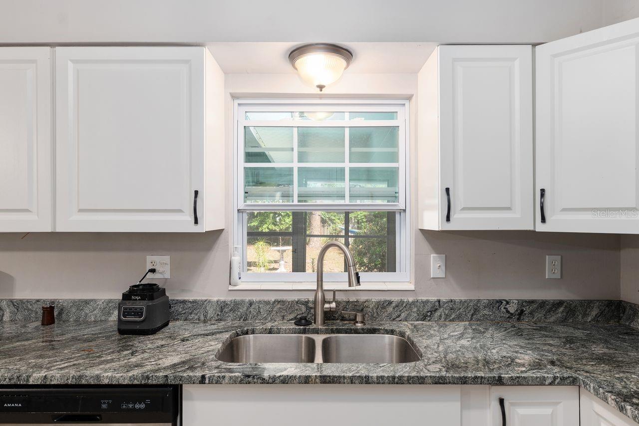 Image 13 of 33 For 5611 29th Terrace