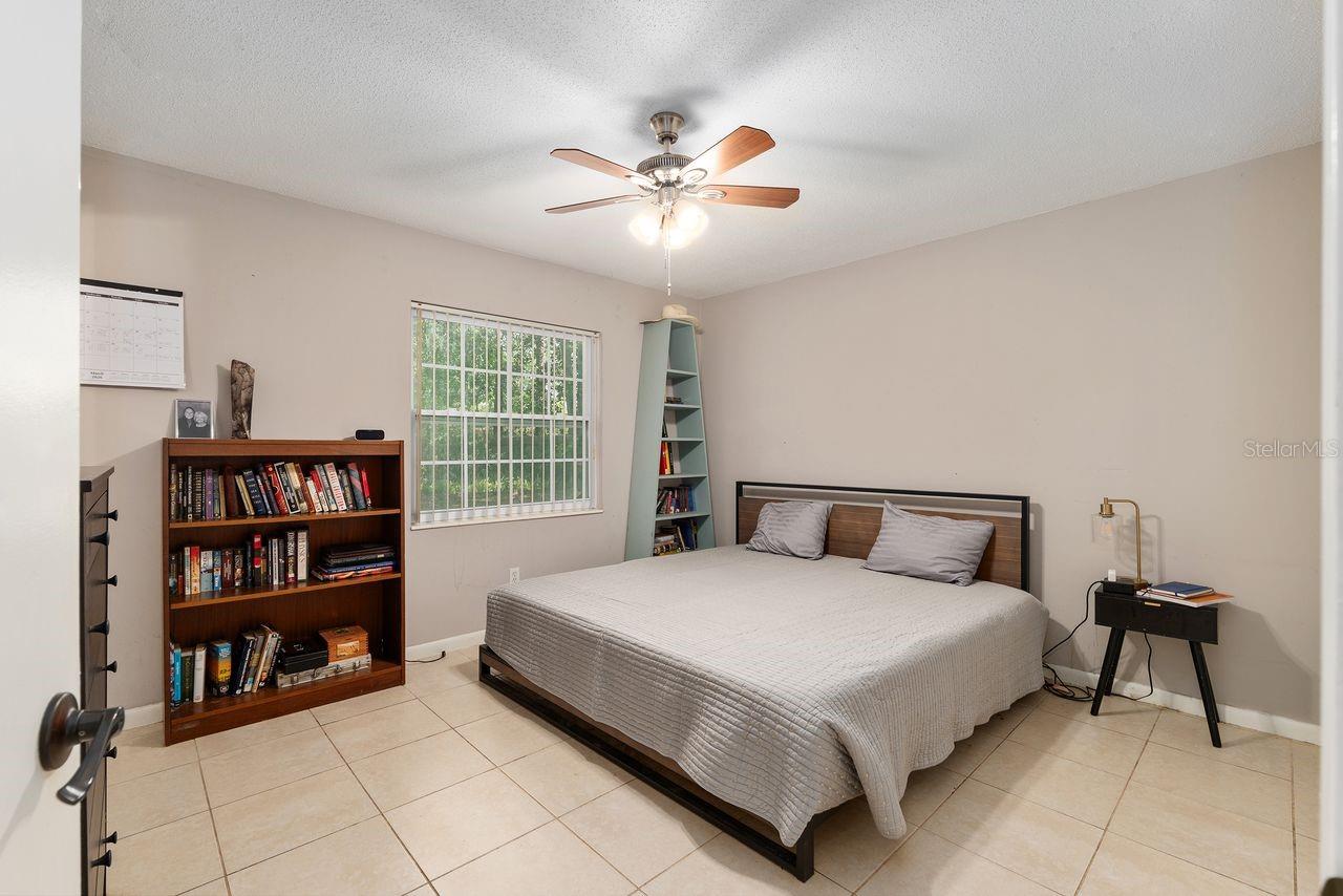 Image 16 of 33 For 5611 29th Terrace